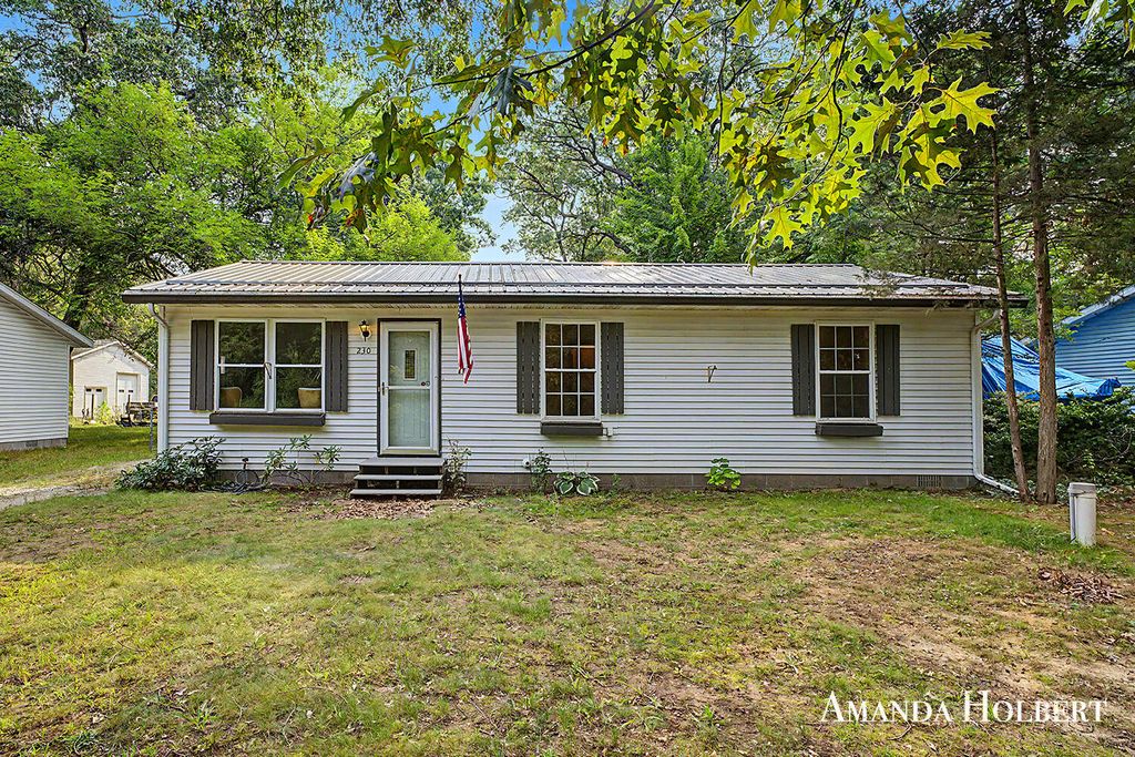 230 Shonat Street, Muskegon charter township