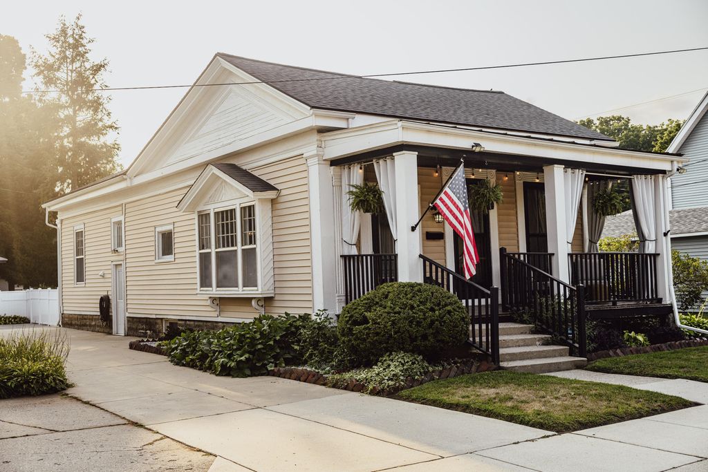 111 Rich Street, Ionia city