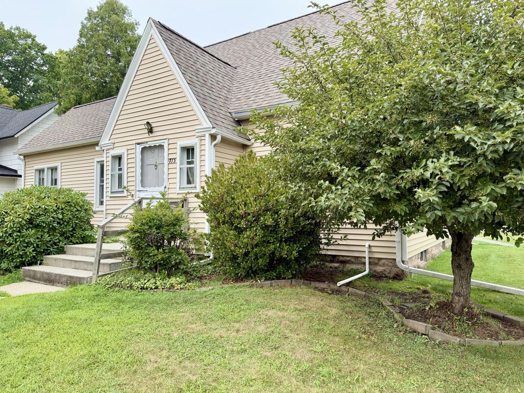 773 3rd Avenue, Lake Odessa village