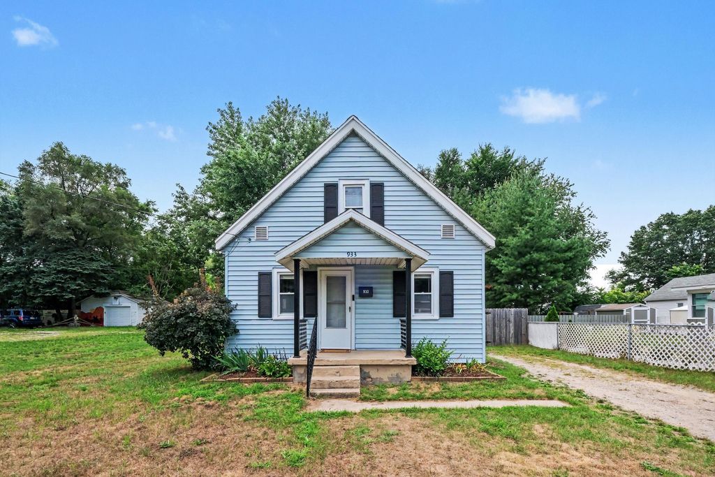 933 Benjamin Avenue Ne, Grand Rapids city