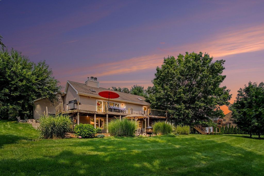 6036 Arroyo Vista Drive Ne, Cannon township