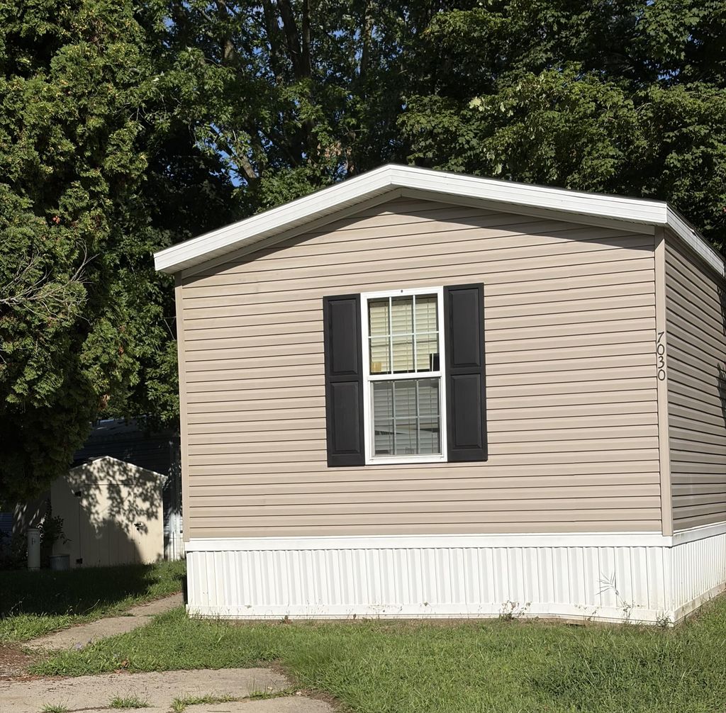 7030 Cattail Corner Drive Unit: Lot 126, Lansing city