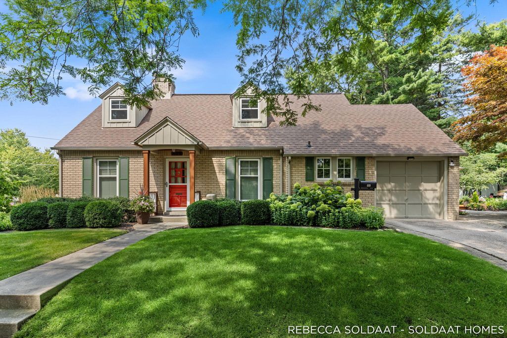 409 Marywood Drive Ne, Grand Rapids city