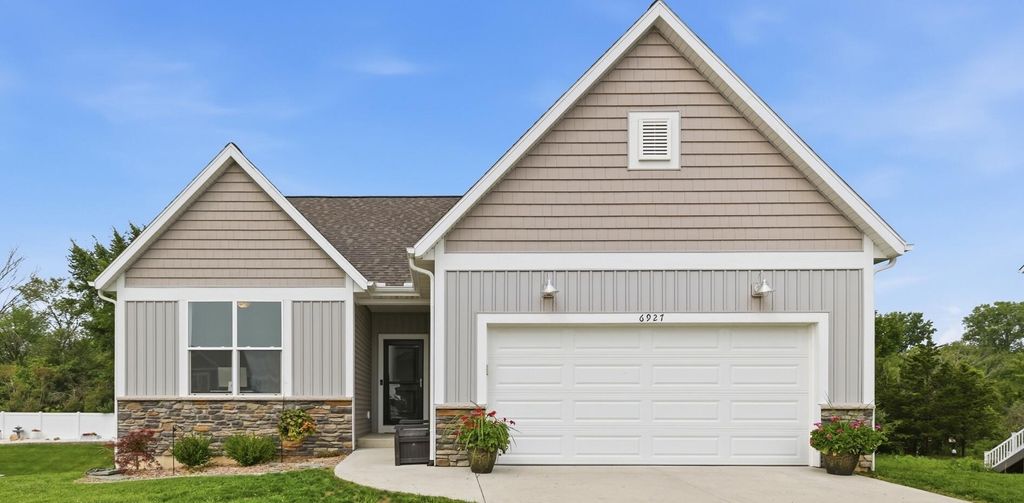 6927 Caliburn Drive Se, Gaines charter township