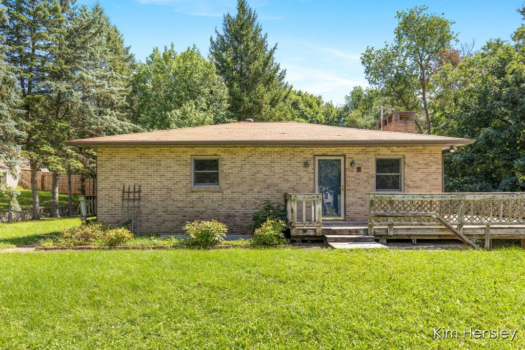 1085 4 Mile Road Ne, Plainfield charter township