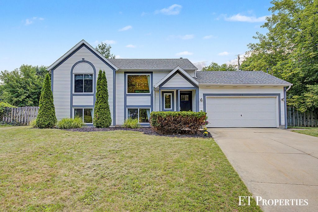 1210 Palmer Court Ne, Grand Rapids city