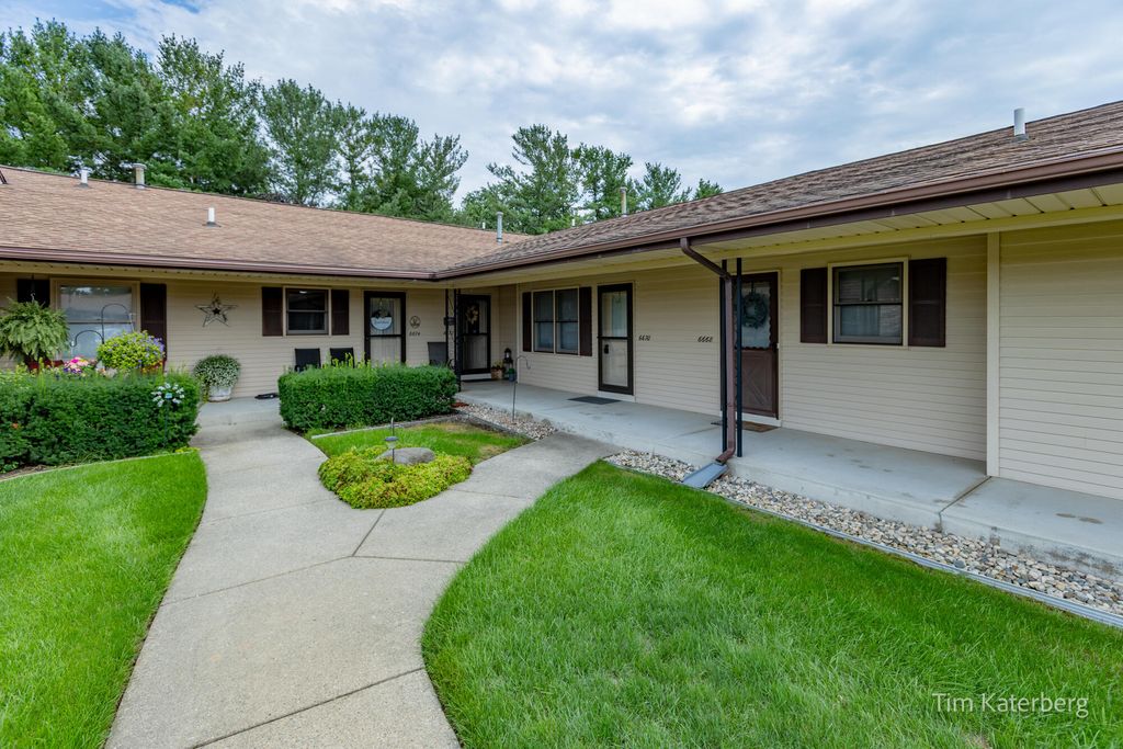 6670 N Wentward Court Unit: 66, Hudsonville