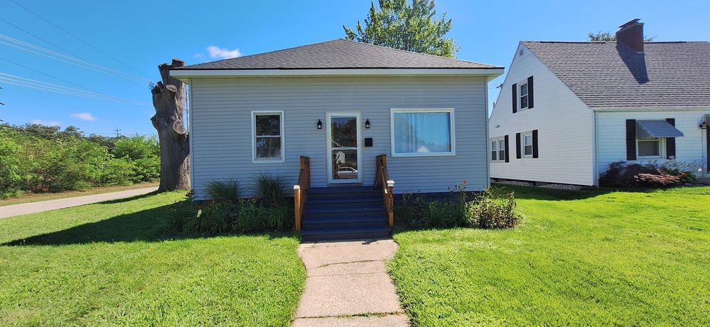 2018 Baker Street, Muskegon Heights city