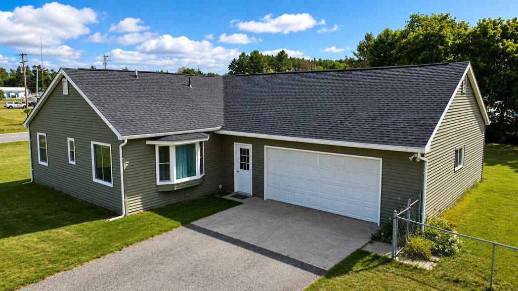 20085 11 Mile Road, Mecosta township