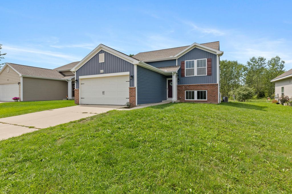 6605 Moss Lake Drive, Blendon township