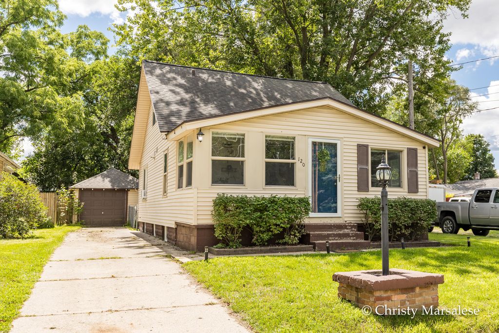 120 34th Street Se, Wyoming city