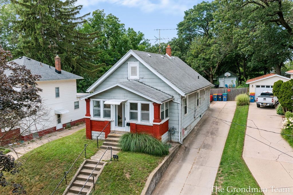 513 Spring Avenue Ne, Grand Rapids city