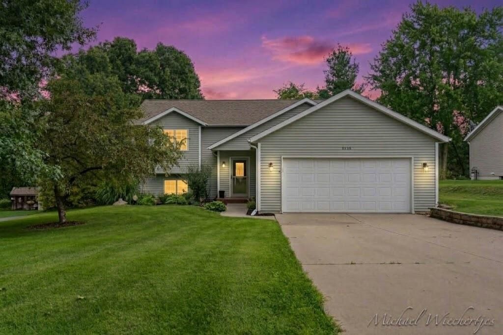 6998 Riverwood Drive, Belding