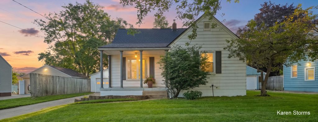 2836 Sharon Avenue Sw, Wyoming city