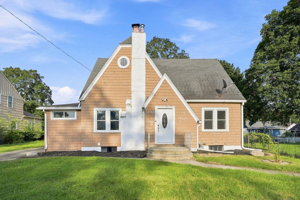 136 E Ave N, Battle Creek city