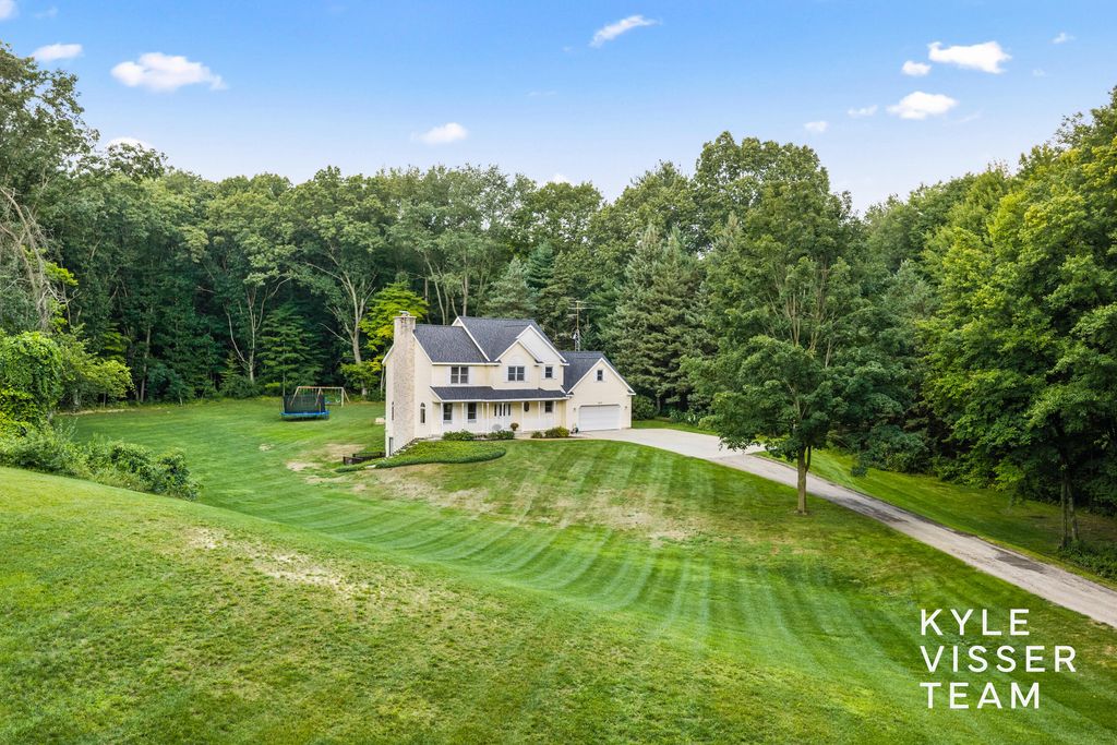 1873 Grand River Drive Ne, Ada township