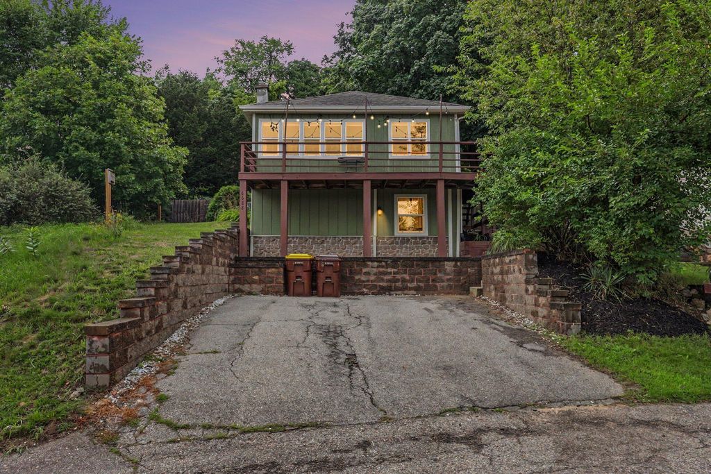 6688 Echo Drive Ne, Cannon township