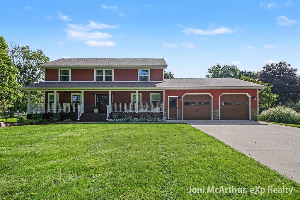 1562 W Ellis Avenue, Belding city