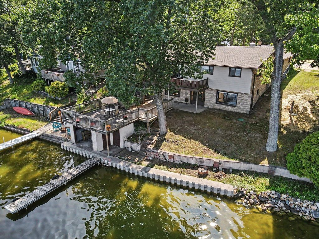 8540 S Vista Drive, Newaygo