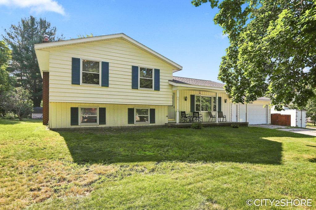 418 Harrison Street, Coopersville city