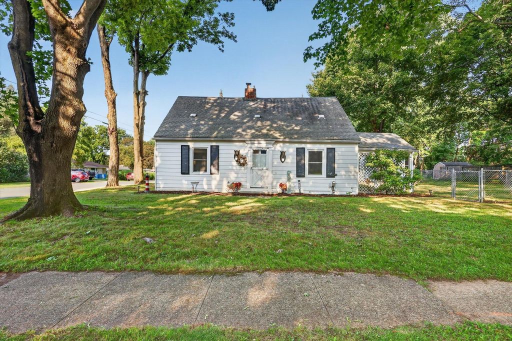539 Coolidge Avenue, Kalamazoo charter township