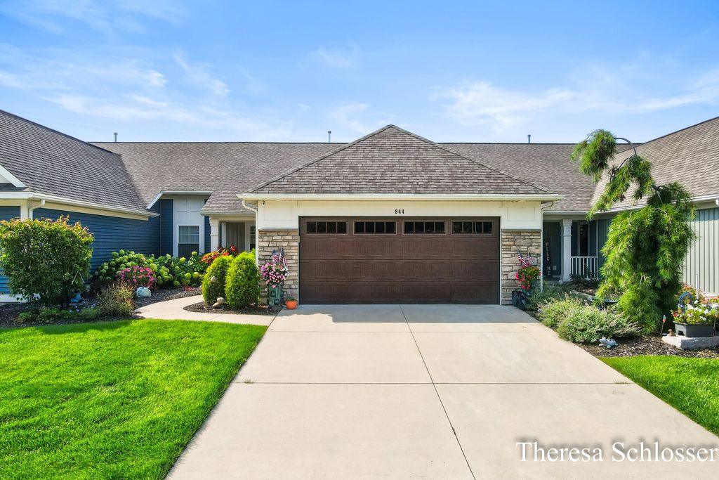 944 Bellview Meadow Drive Sw Building: 13 Unit: 28, Byron township