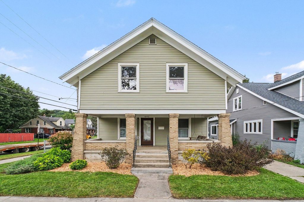 641 Lincoln Avenue Nw, Grand Rapids