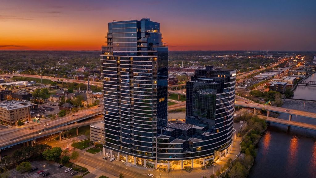 335 Bridge Street Nw Unit: 801, Grand Rapids
