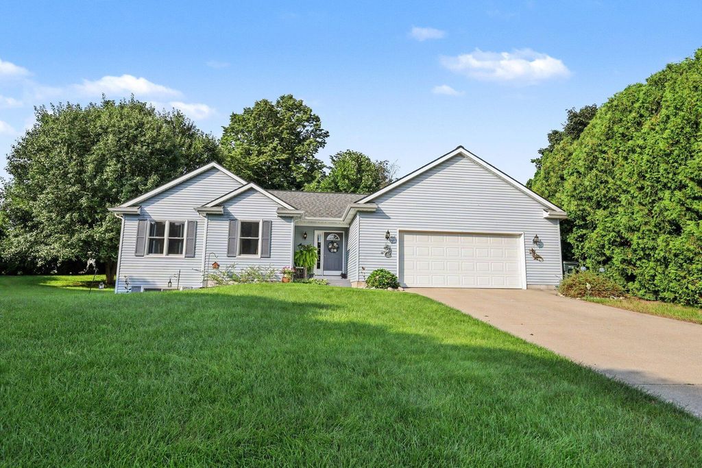4360 Cuper Avenue, Dorr township