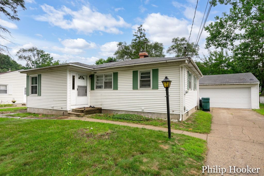 1383 Katrina Drive Se, Kentwood city
