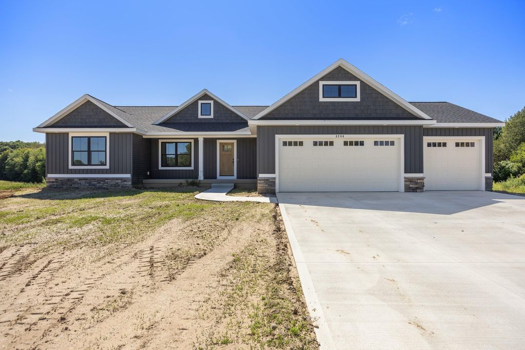 3286 Stonehill Court, Wayland township