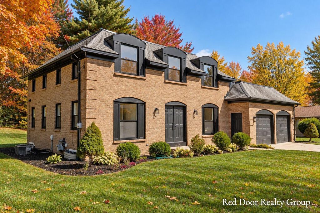 578 Arrowhead Avenue Se, Grand Rapids