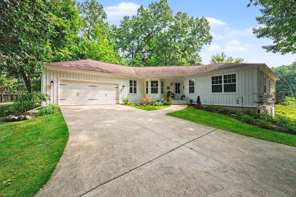 368 Summerset Drive, Oshtemo charter township