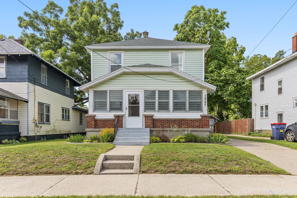 1027 Dallas Avenue Se, Grand Rapids city