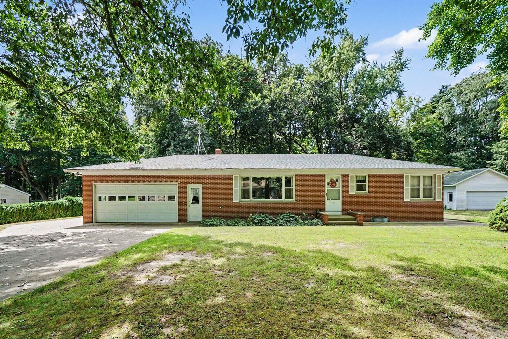 304 Orchard Circle, Gobles city