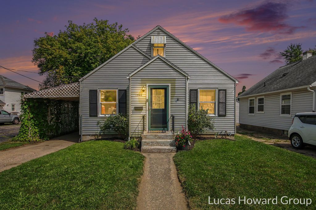 1546 Powers Avenue Nw, Grand Rapids city