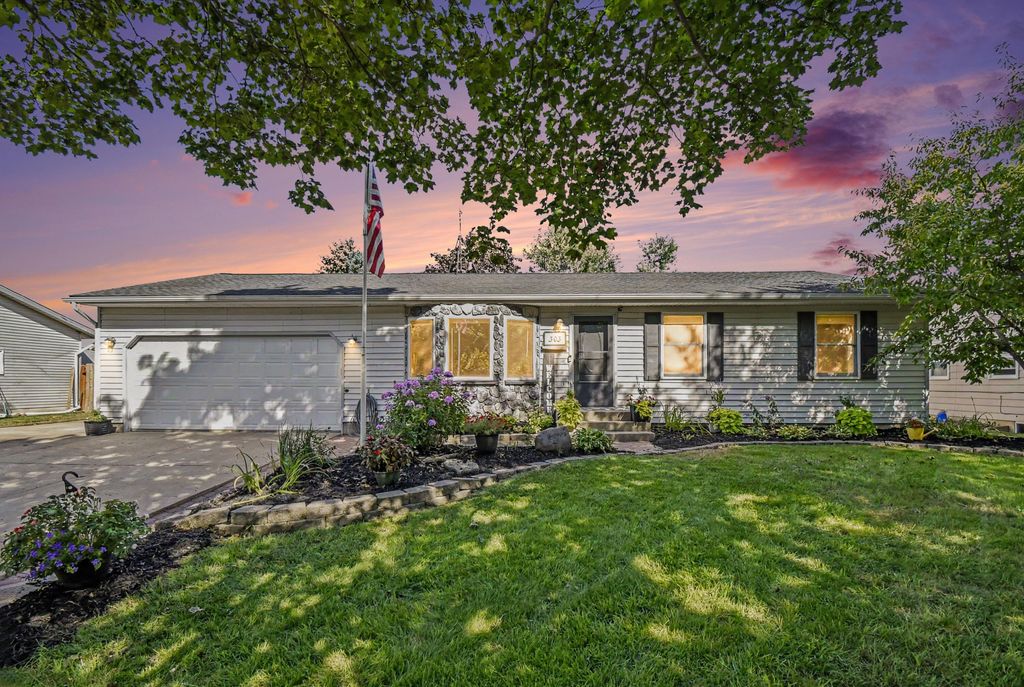 303 Anderson Drive, Wayland city