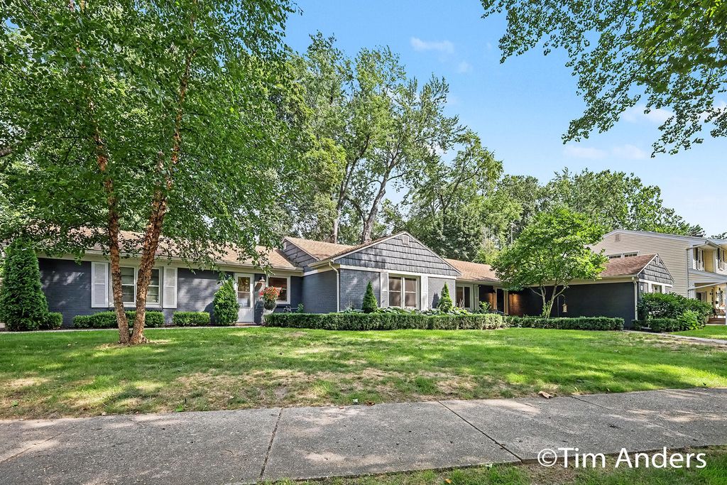 1414 Rosalind Road Se, East Grand Rapids city