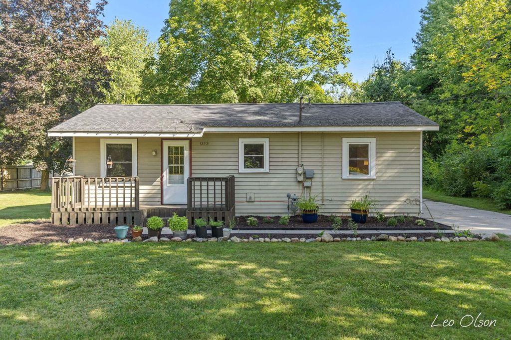 13531 Van Buren Street, Olive township