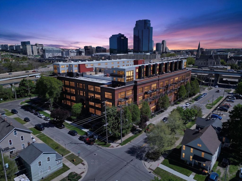 600 Broadway Avenue Nw Building: Union Unit: 211, Grand Rapids