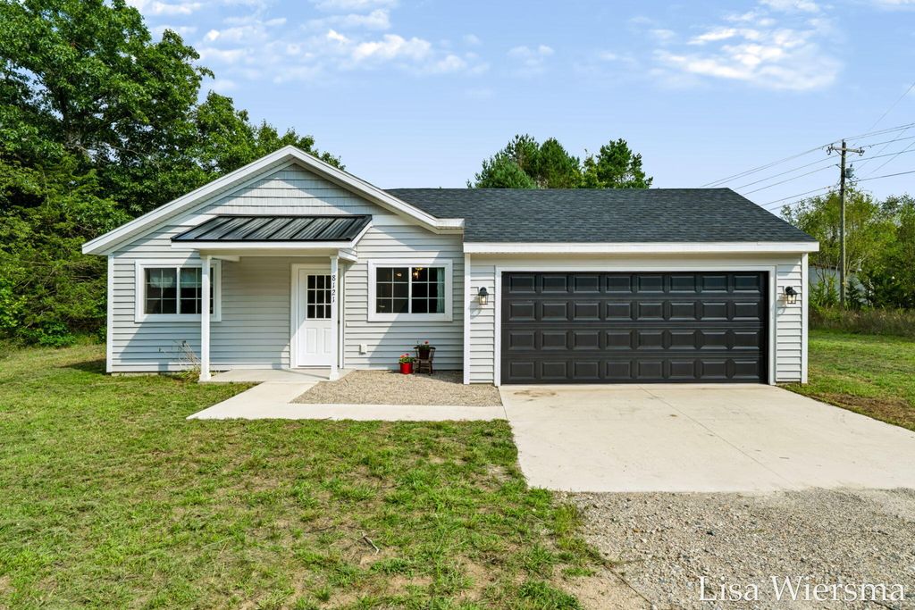 8121 Bowens Mill Road, Barry township
