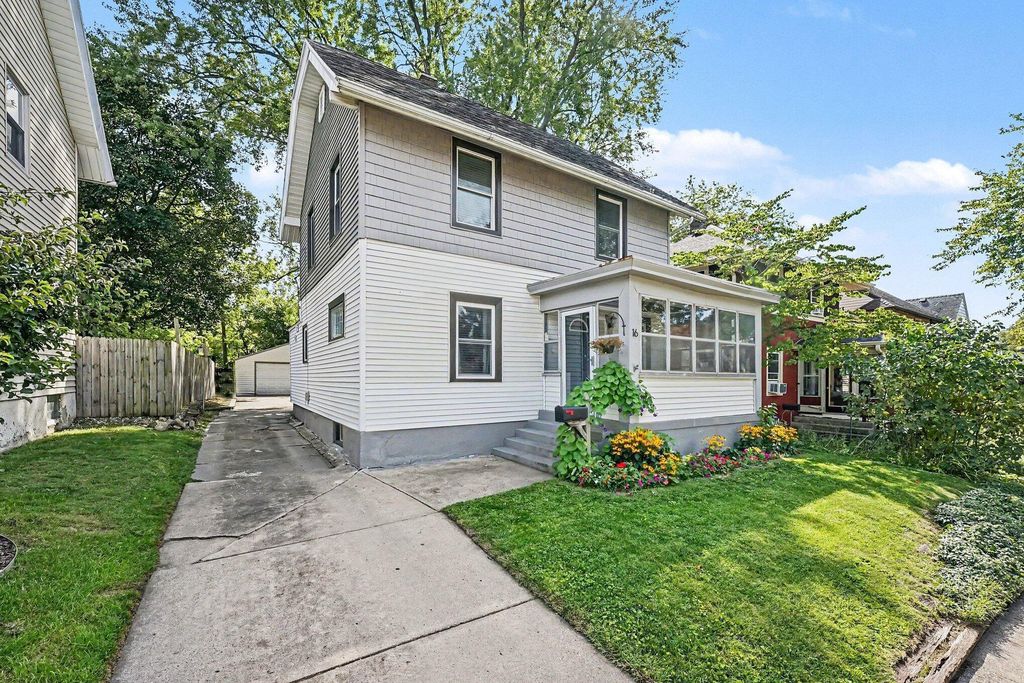 16 Dean Street Ne, Grand Rapids city