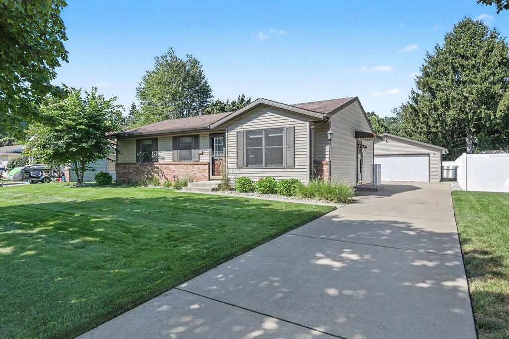 3461 Auburn Avenue Ne, Grand Rapids city