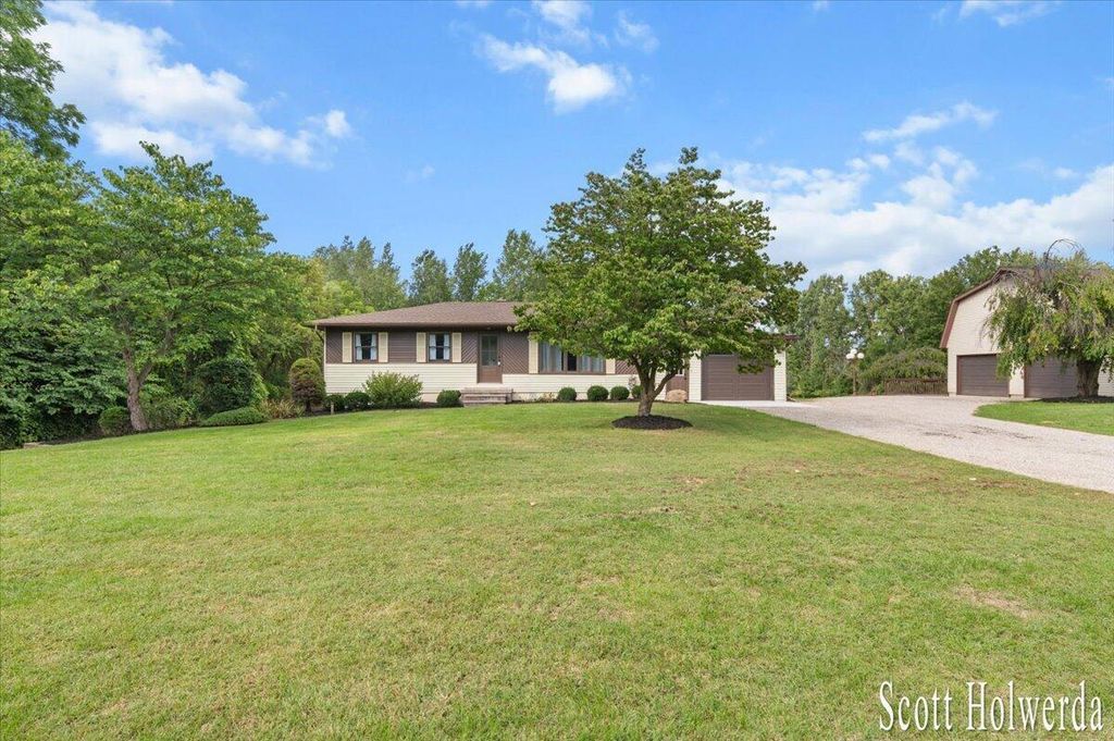 1455 100th Street Sw, Byron township
