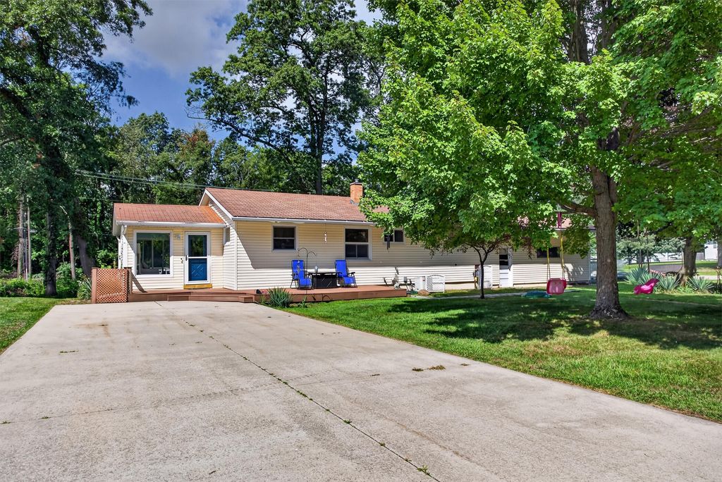 5182 Marsh Road, Orangeville township