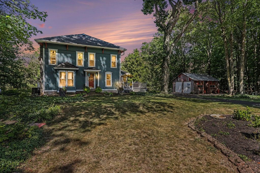 8967 18 Mile Road Ne, Nelson township