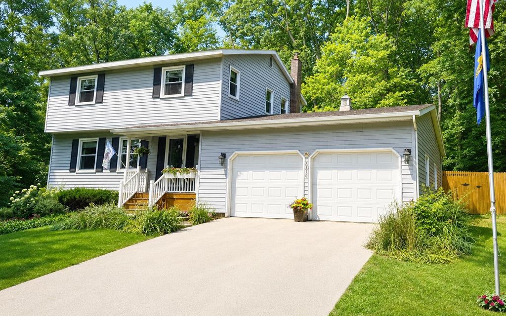 8310 Mccords Avenue Se, Caledonia township