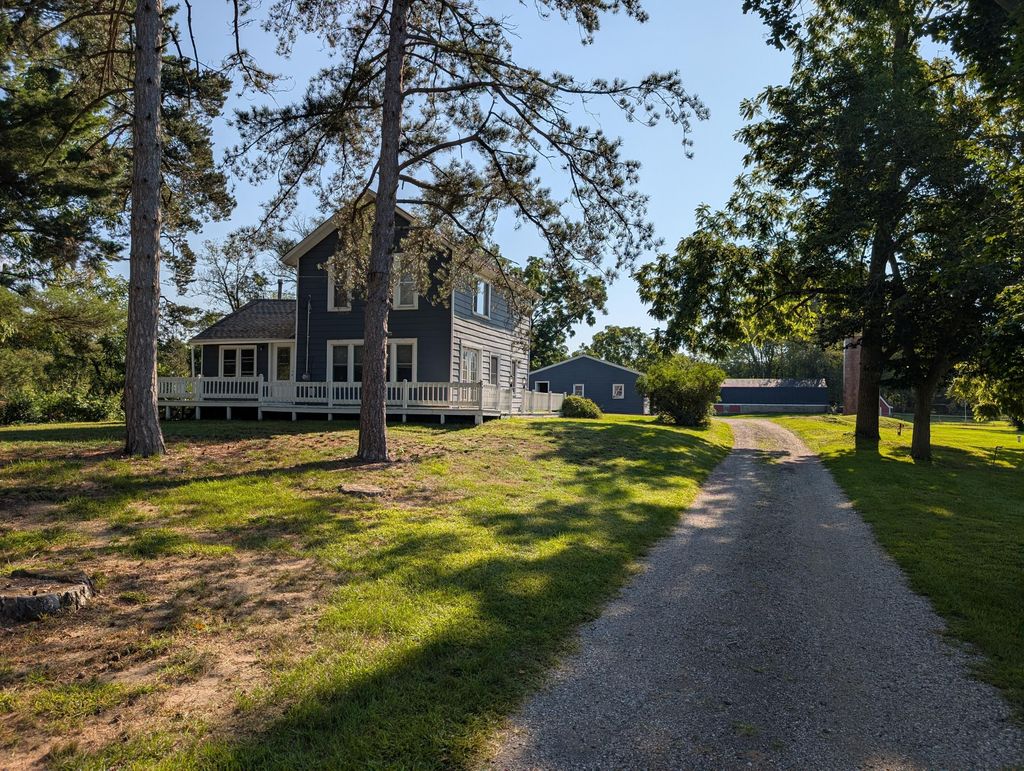 4279 20th Street, Dorr township