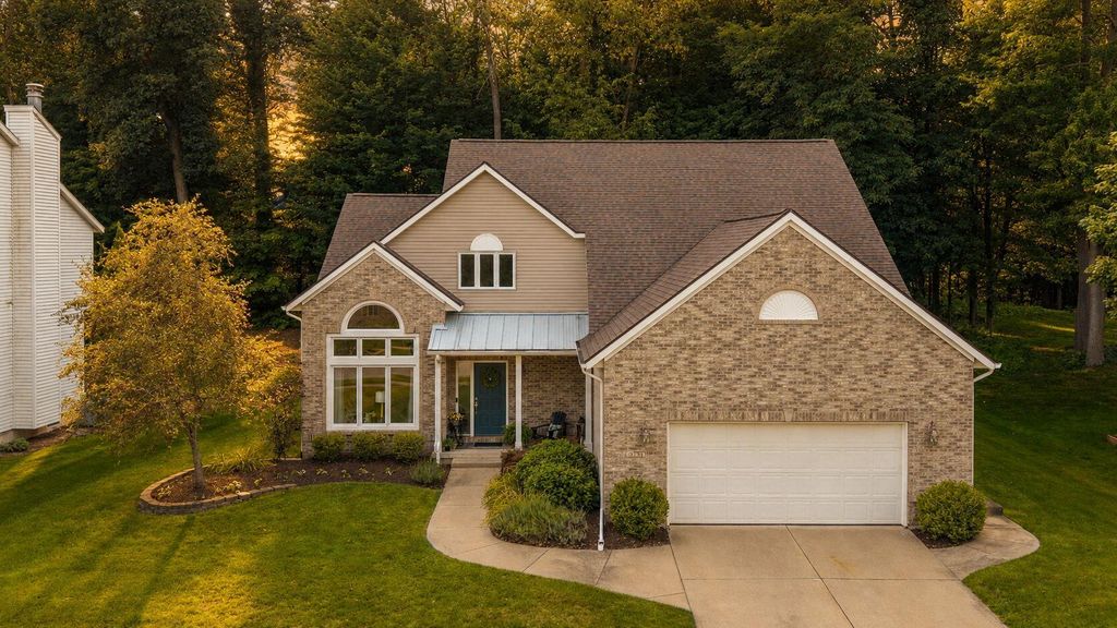 6274 Miramonte Drive Ne, Cannon township
