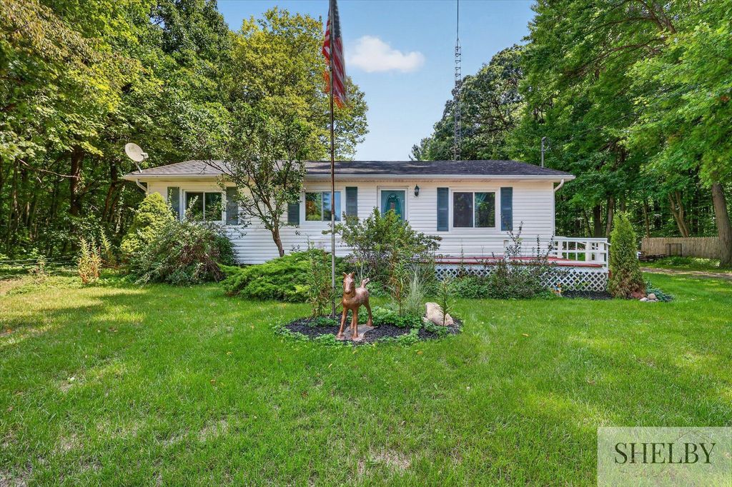 14200 Sparta Avenue, Tyrone township